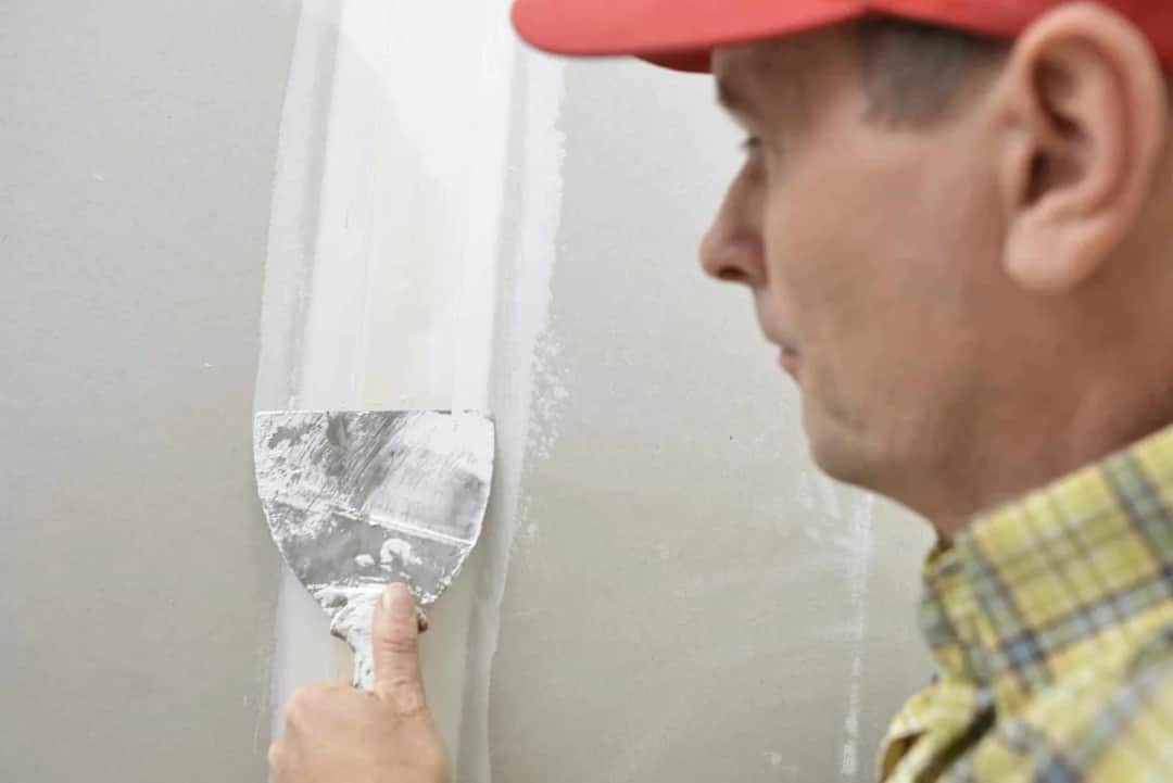 Jaki tynk cementowy czy gipsowy – wybierz najlepszy dla swojego domu