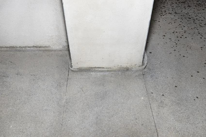 Jak zrobić dylatacje w wylewce, aby uniknąć pęknięć i uszkodzeń